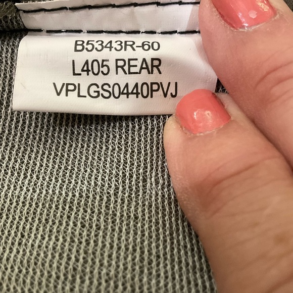 Range Rover Land Rover 2018-2022 Black/Ebony Waterproof Rear Seat Cover Like New - Picture 15 of 16